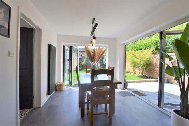 Dining Room.jpg