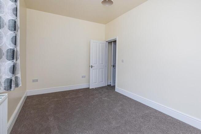 4 bed Terraced to rent Image 9