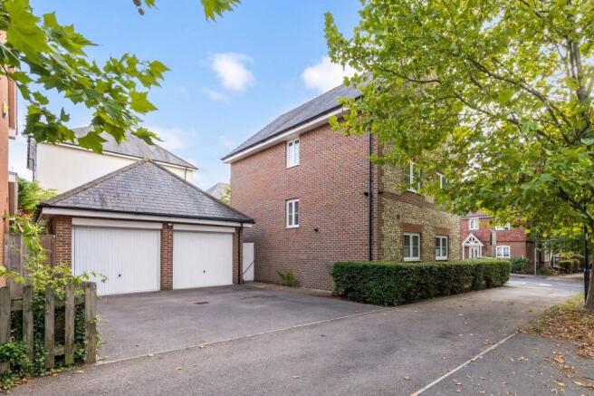 Chichester Road, Hellingly, BN27 photo 4