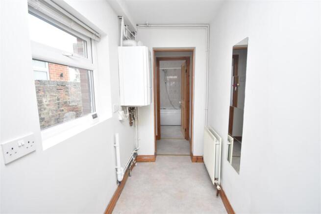 2 bed Terraced for sale Image 8