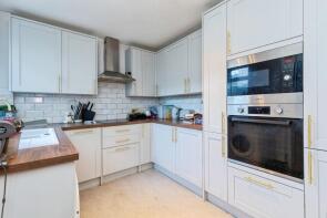 104, Jeffery Street, Gillingham ME7 1EB