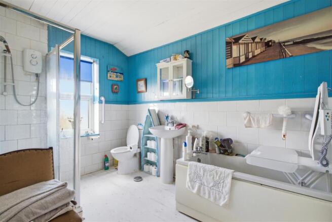 2 bed Terraced for sale Image 8