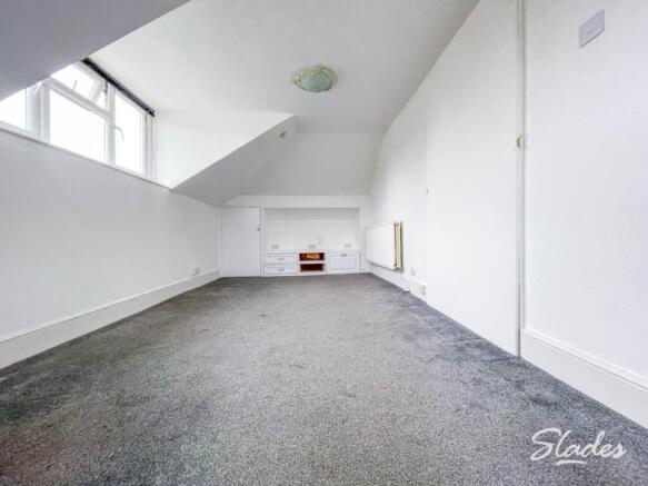 40 hawkwood lounge m