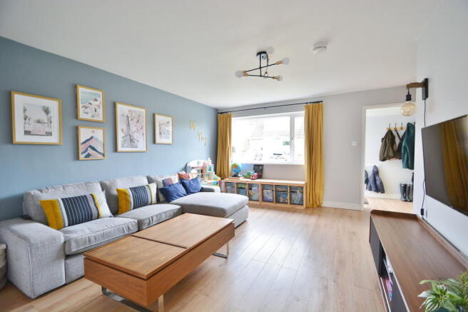 Roundhead Drive, Thame, OX9 3DL photo 4