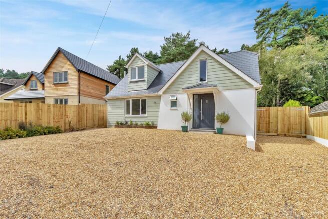 11 Brackenhill Road