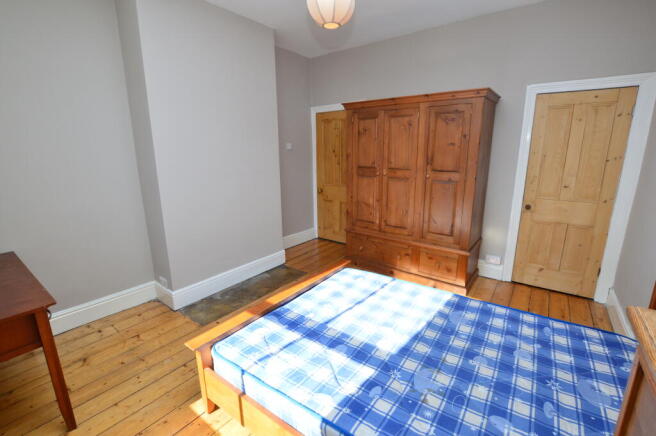 3 bed House to rent Image 9