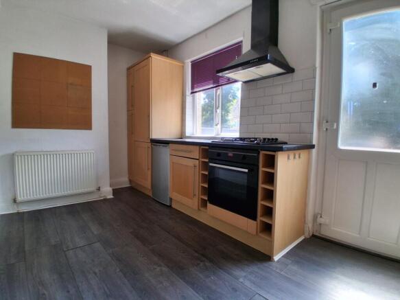 2 bed Terraced for sale Image 5