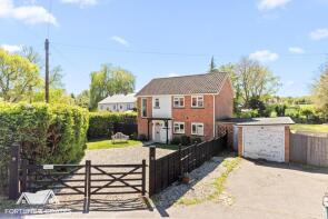 Corfton, Tye Green Village, Harlow CM18 6QZ