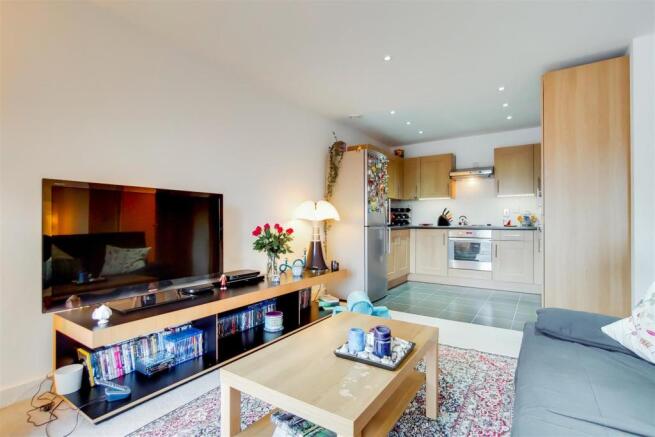2_Kitchen-Reception-0.jpg