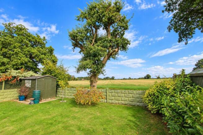 The Street 146 - Garden view new