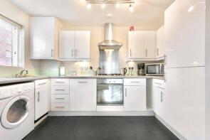 12, Holst House, Du Cane Road, London W12 0EB