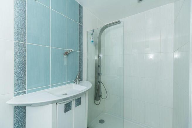 Master en-suite