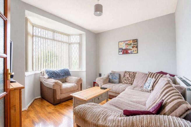 3 bed Semi-Detached for sale Image 2