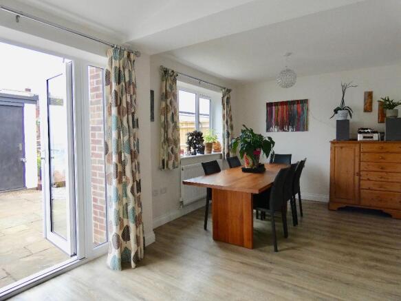 living / dining