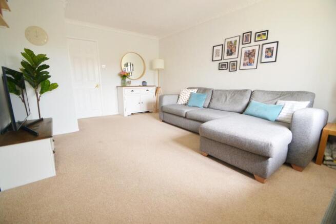 Sitting/Dining Room