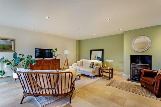 8615189-interior21-800.jpg
