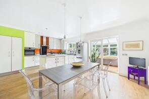 5, Greenside, Preston PR4 0WA