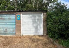 1, The Chestnuts, Gwydor Road, Beckenham BR3 4DU