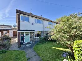 8, School Lane, Kirkheaton, Huddersfield HD5 0JS