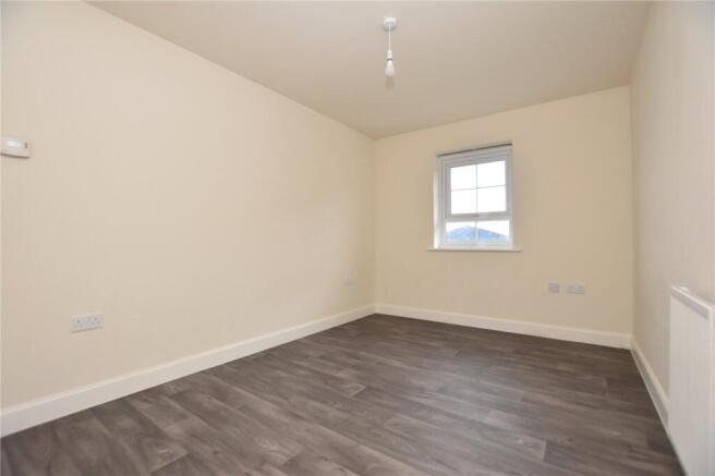 3 bed Semi-Detached for sale Image 6