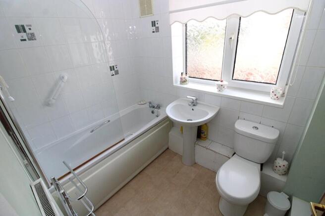 3 bed Semi-Detached for sale Image 8