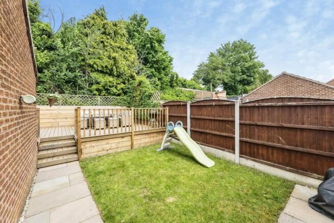 3 bed Semi-Detached for sale Image 4