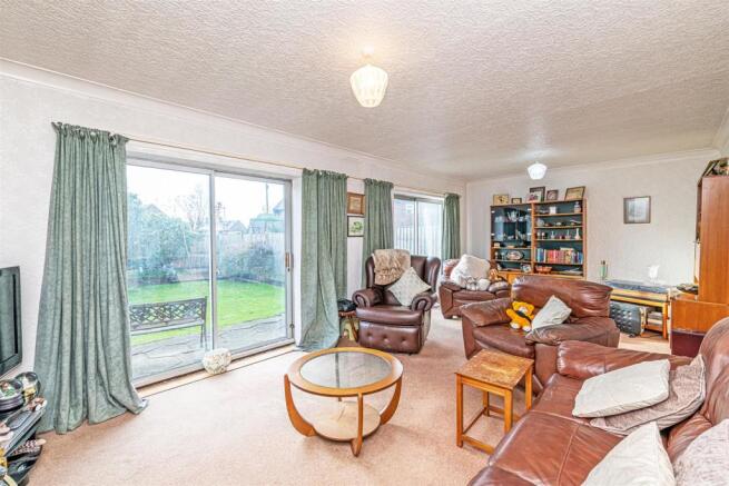 Lounge/Diner
