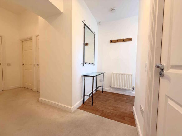 2 bed Apartment for sale Image 10