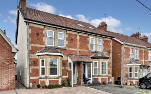 15 Hillside, High Street, Westbury BA13 4DL