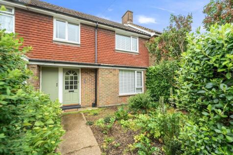 Stane Street Close, Codmore Hill, RH20