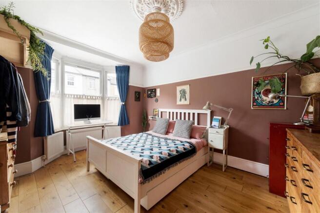 Pembroke Road, E17