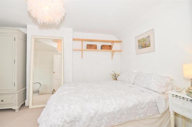 Bedroom 1.JPG