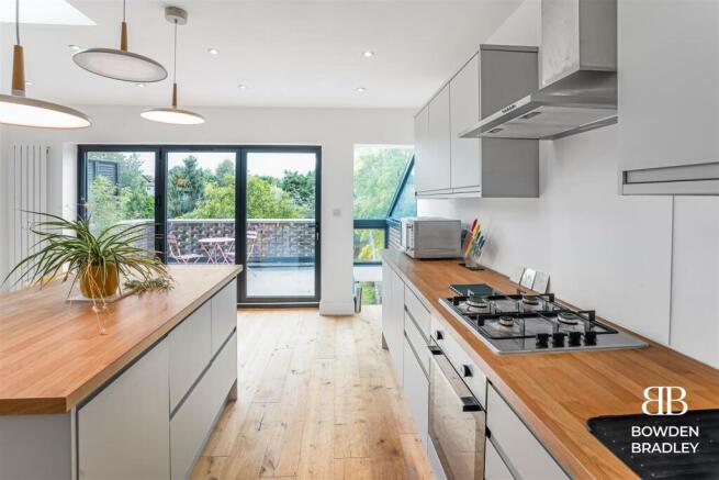 Kitchen / Dining