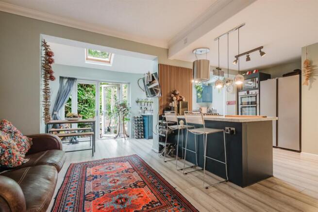 Live In Dining Kitchen