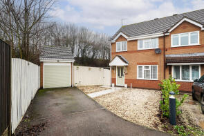 6, Pintail Close, Leicester LE8 6XW