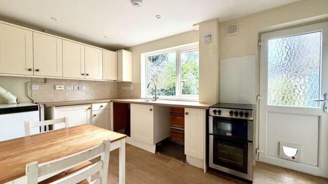 Kitchen/Dining Area