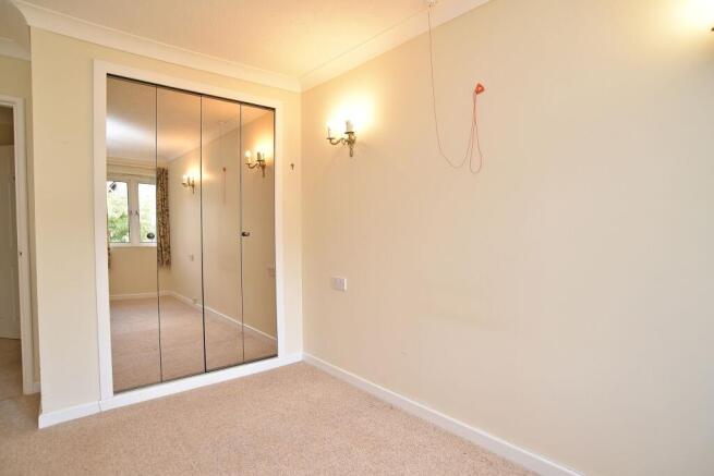 1 bed Flat for sale Image 5