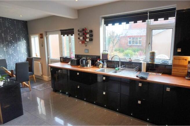 Kitchen / Diner