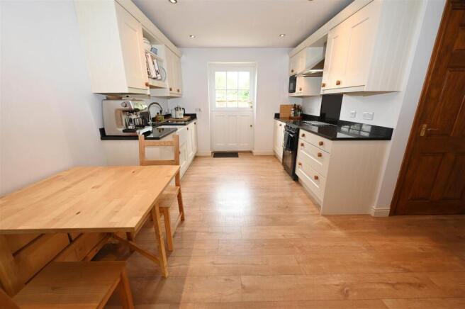 3 bed Detached for sale Image 7