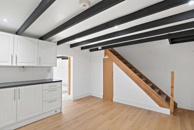 8687475-interior16-800.jpg