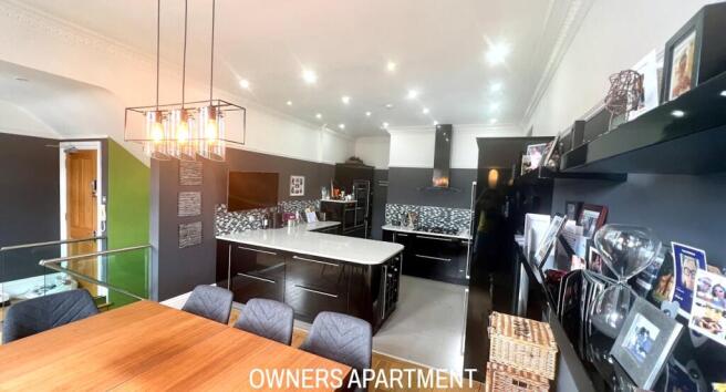 IMG_7828 web.jpg
