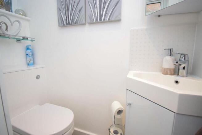 Cloakroom (Ground Fl