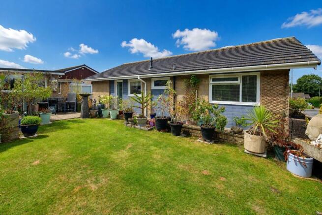 3 bed Bungalow for sale Image 6