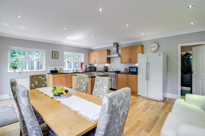 OPEN PLAN KITCHEN LIVING DINER