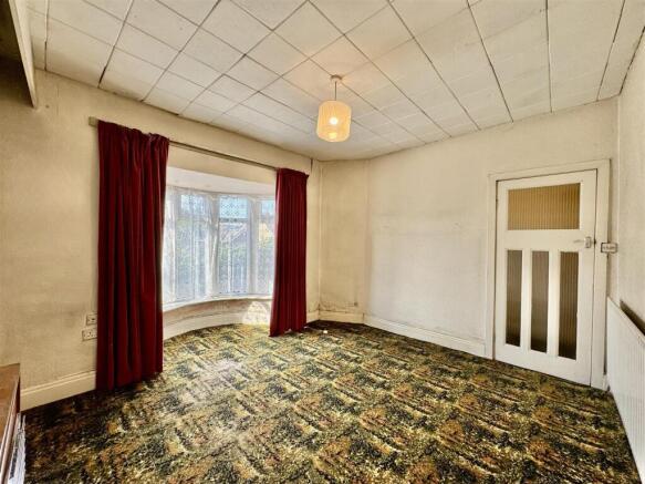 3 bed Semi-Detached for sale Image 6