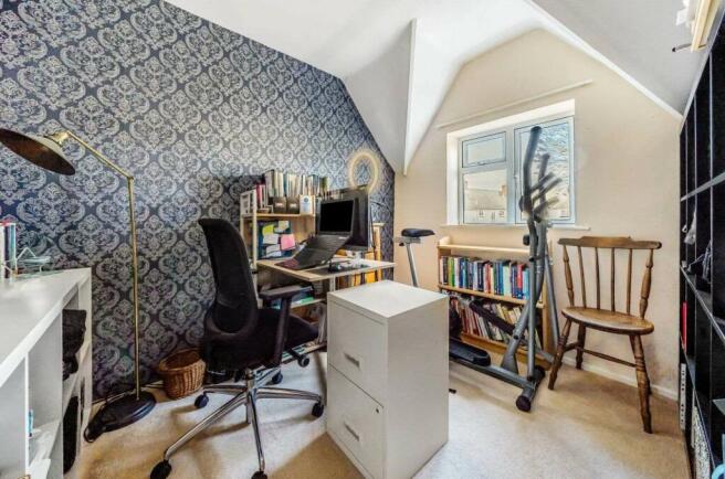 Bedroom 2 (Double)
