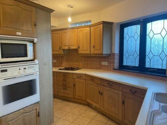 Kitchen 1.jpg