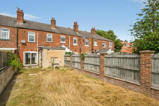 3 bed Terraced for sale Image 12
