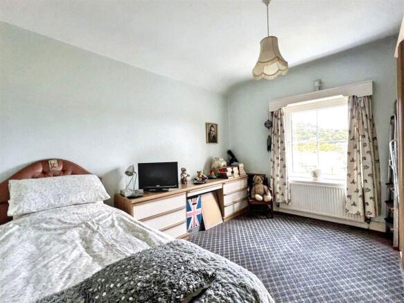 2 bed Apartment for sale Image 10