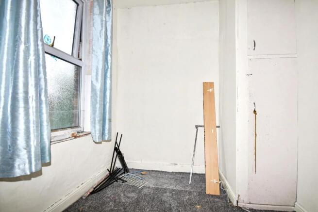 2 bed Terraced for sale Image 7